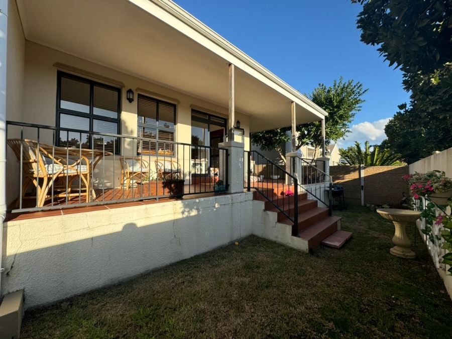 To Let 3 Bedroom Property for Rent in Royal Ascot Western Cape